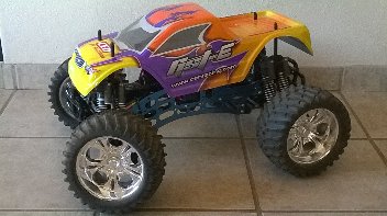 GST-E BRUSHLESS RTR WITH 2.4G RADIO 1/8